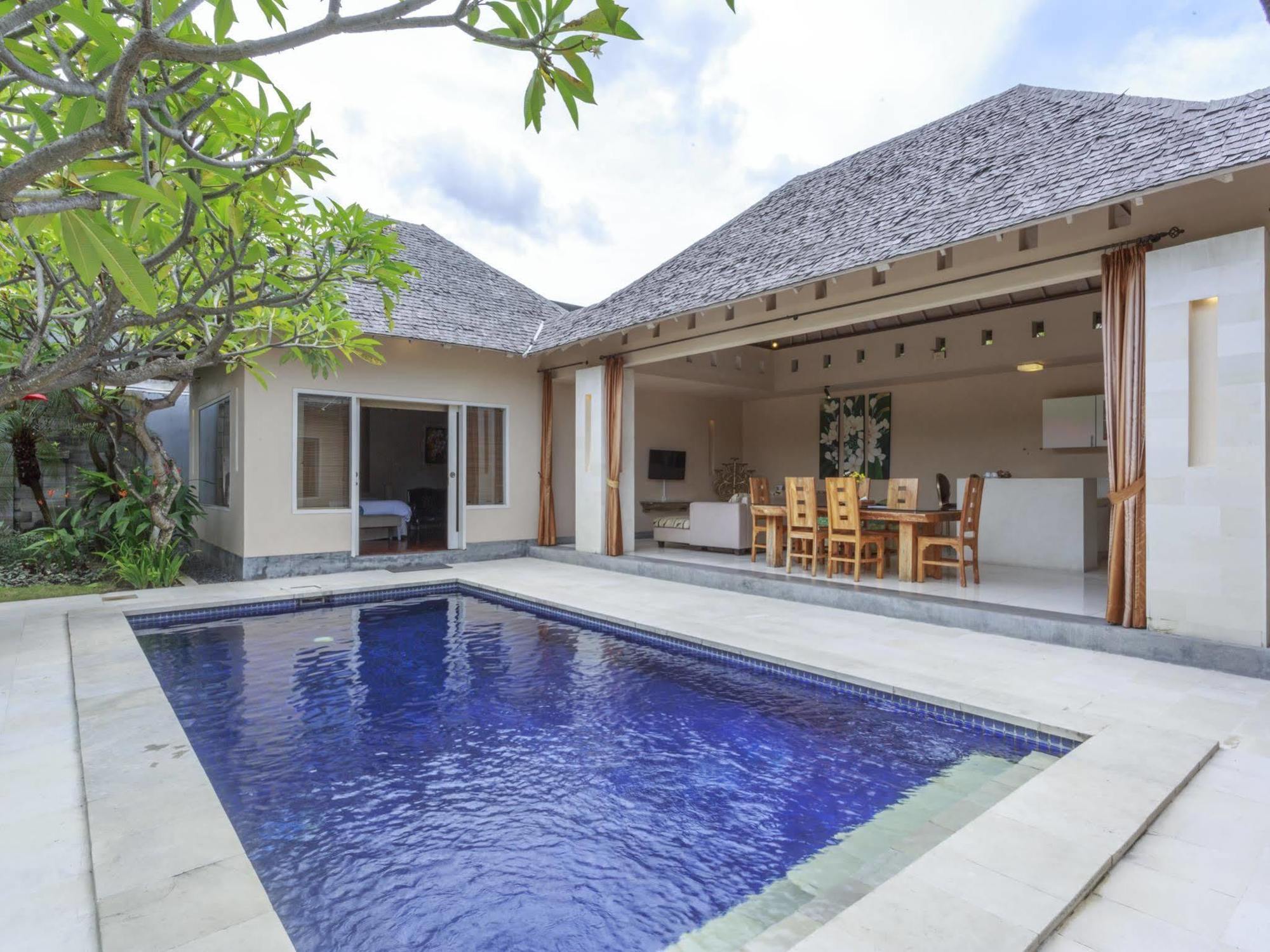 Kamuela Villas Seminyak Ngoại thất bức ảnh