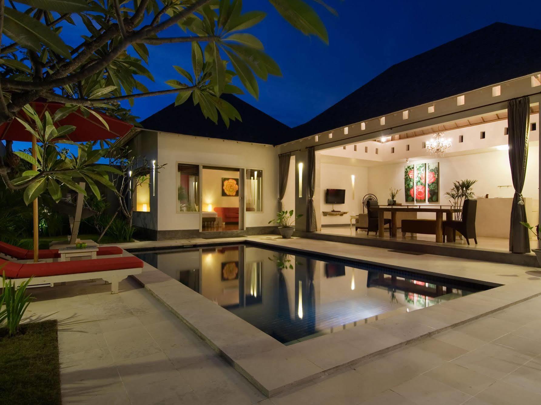 Kamuela Villas Seminyak Ngoại thất bức ảnh