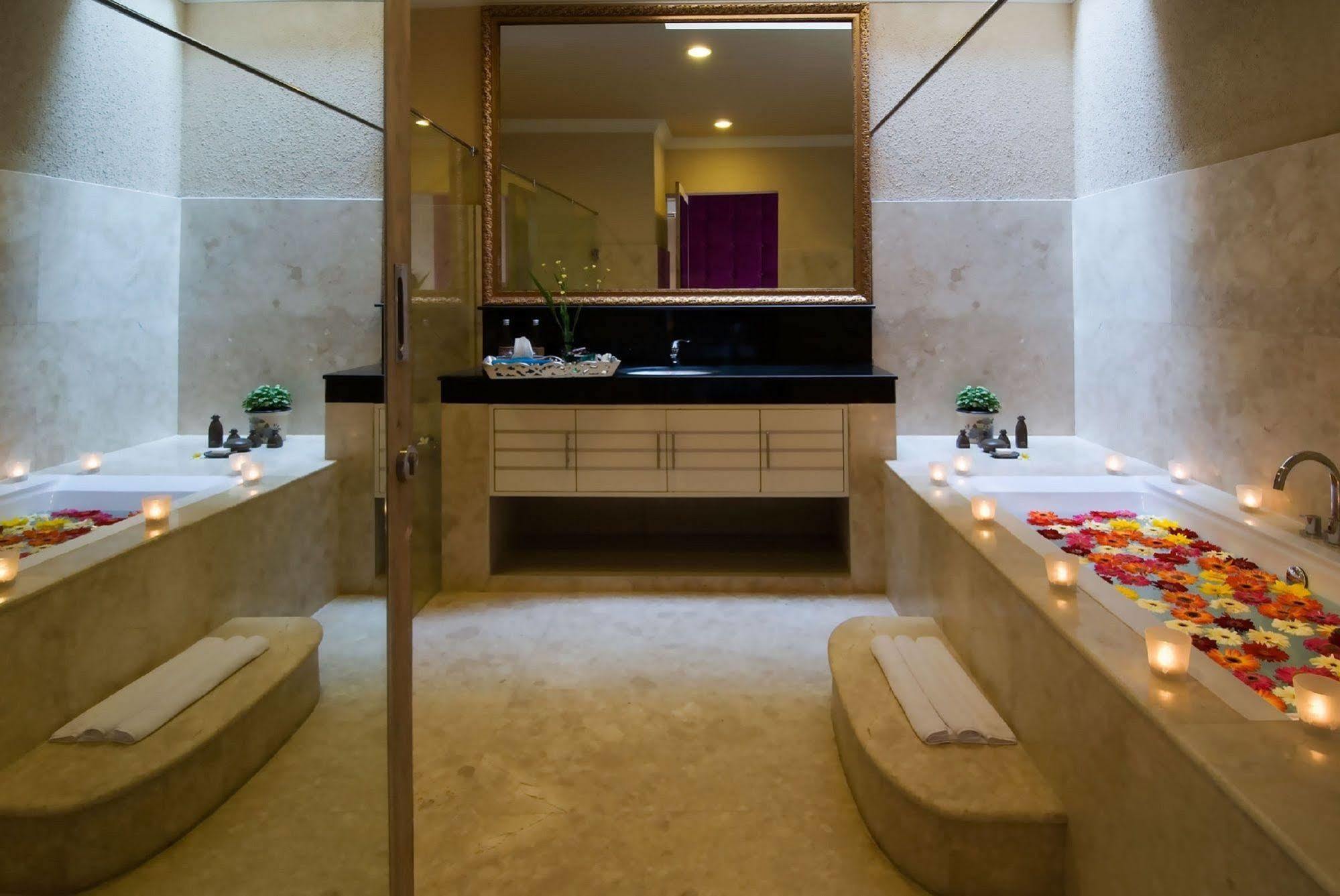 Kamuela Villas Seminyak Ngoại thất bức ảnh