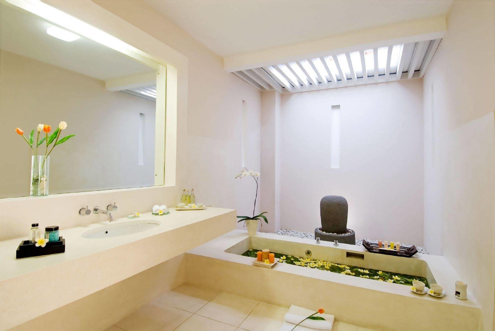 Kamuela Villas Seminyak Ngoại thất bức ảnh